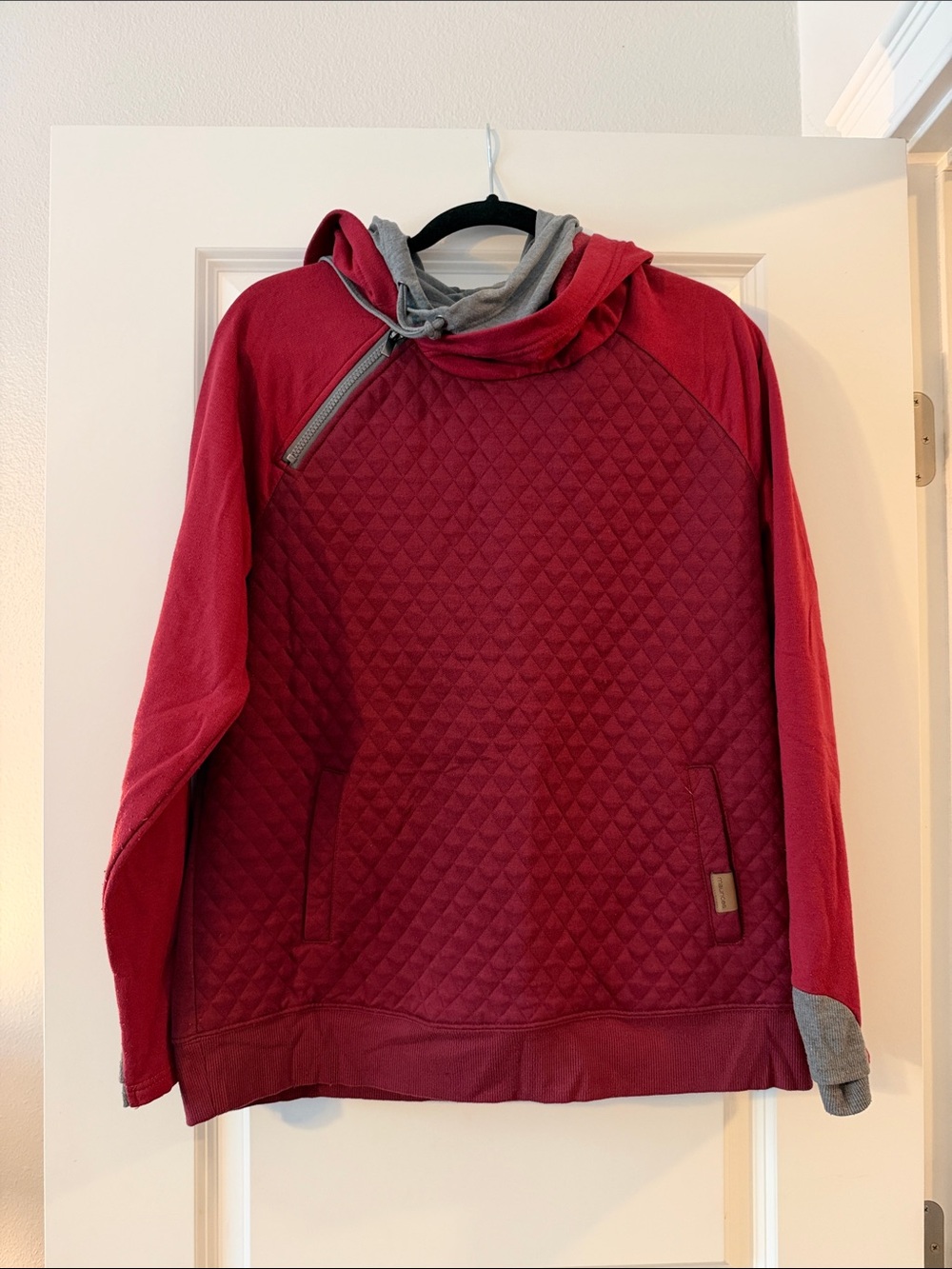 Maurices Quilted Burgundy Pullover Hoodie with Gray Lined Hood